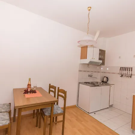 Mastelic Apartman Trogir