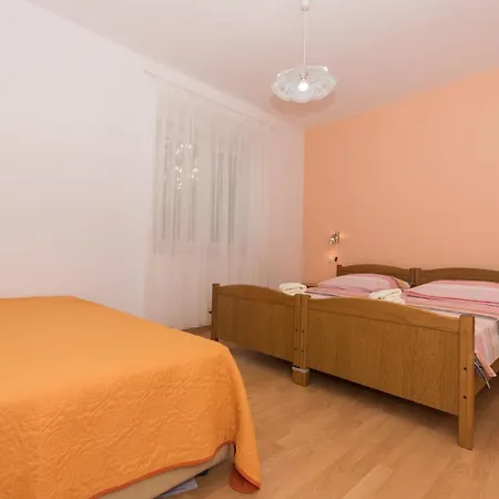 Mastelic Apartmán *