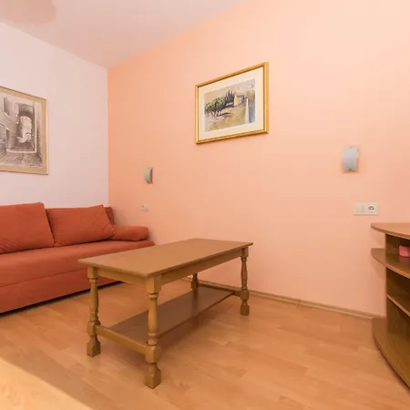 Mastelic Apartmán *